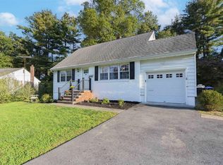 27 Wantaugh Ave, Poughkeepsie, NY 12603