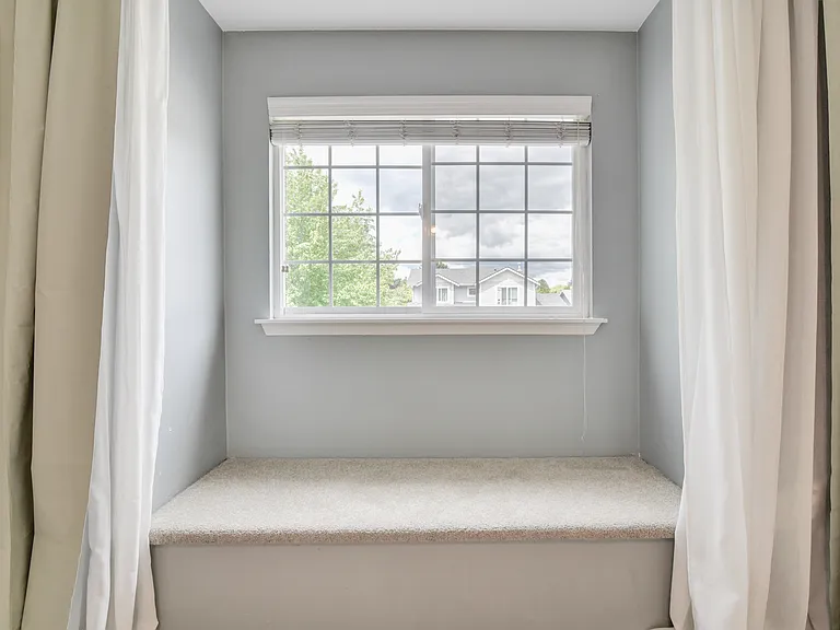 16920 Tulip Ln — Photo 18