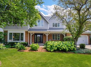 2324 Kalamazoo Dr, Naperville, IL 60565