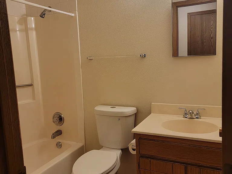 1504 Clearwater Rd #2 — Photo 5