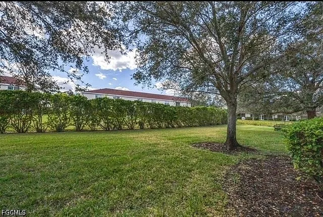 2339 Felicity Pl — Photo 33