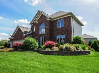 637 Carver Bluffs Pkwy, Carver, MN 55315