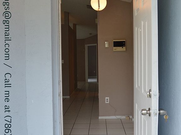4th image of 974 SW 9th Ct
