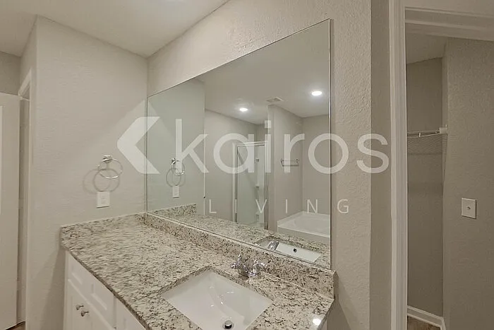 6008 Argyle Loop — Photo 19
