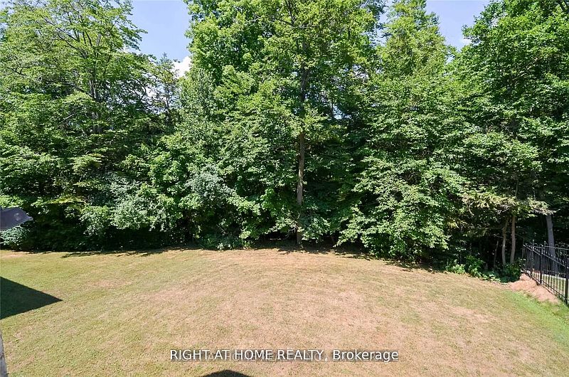 Toronto House for rent - 4 Bedrooms — photo 17