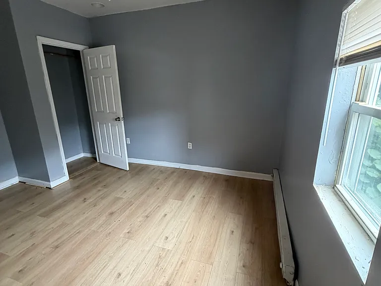 3501 N 22nd St #1-R — Photo 8