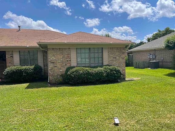 3rd image of 2408 Lavender Ln
