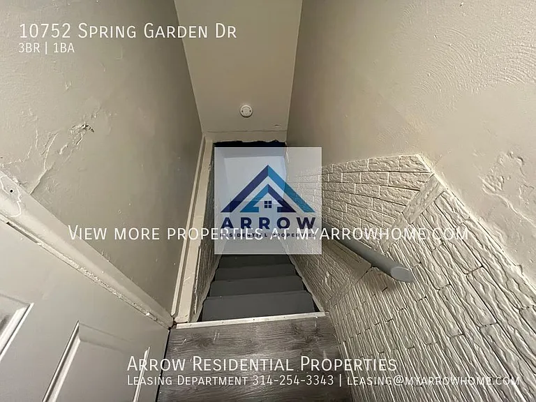 10752 Spring Garden Dr — Photo 12