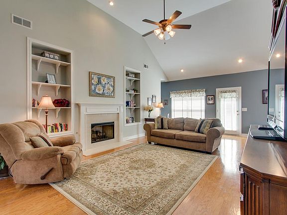 4th image of 6521 Westfall Dr