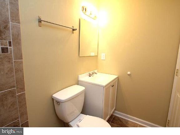 2nd image of 2327 N Park Ave #C