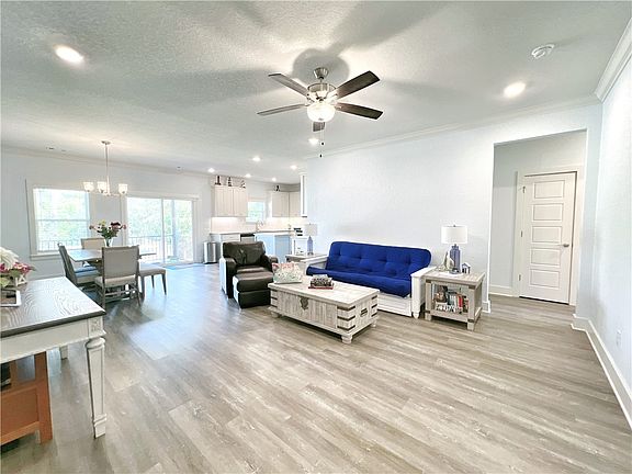 3rd image of 1 Lockhart Pl
