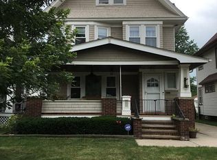 1610 Waterbury Rd, Lakewood, OH 44107
