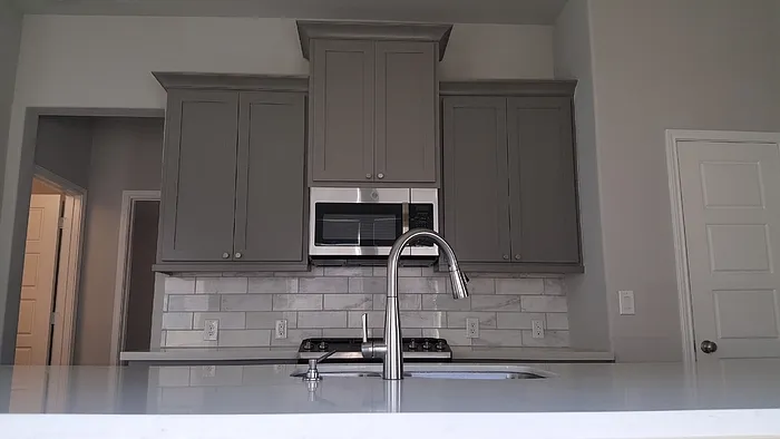 212 Freeman Loop — Photo 9