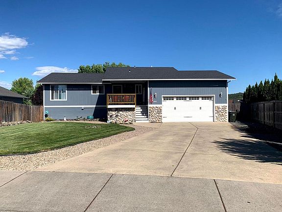 3rd image of 541 Westminster Dr