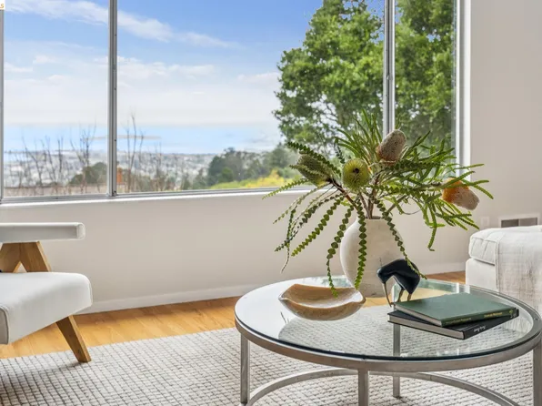 222 Cambridge Ave, Kensington, CA 94708