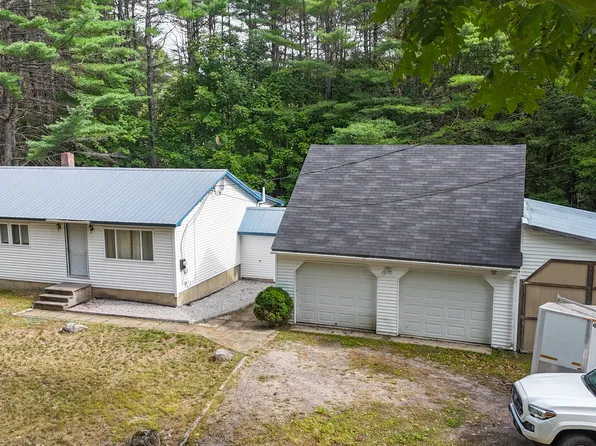 21 Dillon Road, Harrison, ME 04040