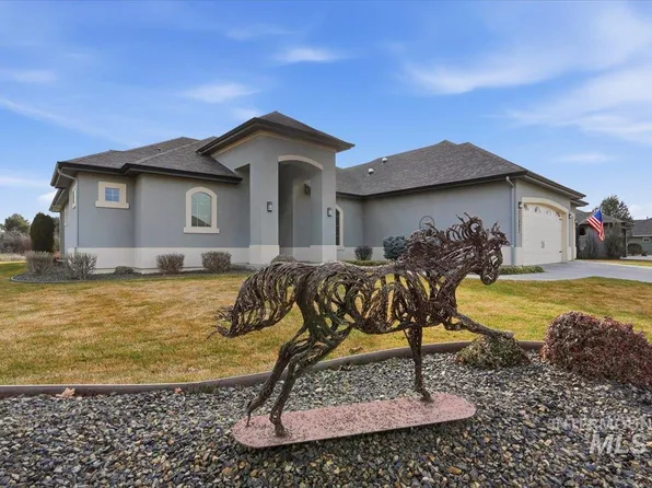 11887 W Pinewood River Ln, Star, ID 83669