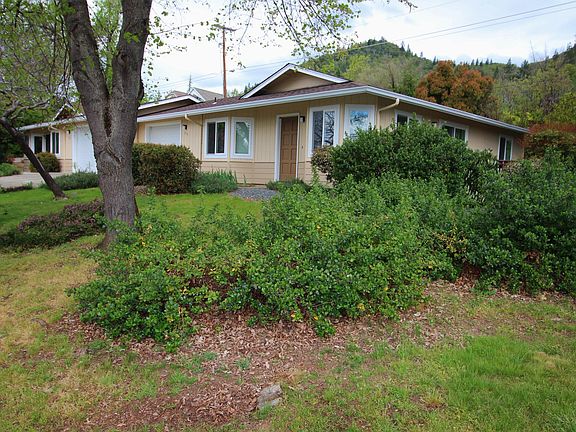 3rd image of 1701 NE Foothill Blvd