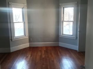 62 Pomona St APT 1, Springfield, MA 01108