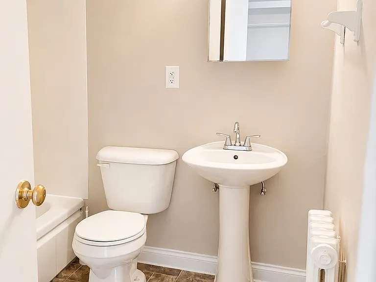 1160 Kingfisher Ave — Photo 12