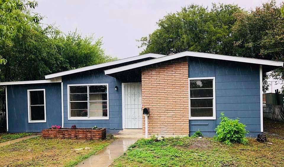 1st image of 206 Sandledge Dr
