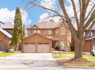 886 Darwin Dr, Pickering, ON L1X2P8