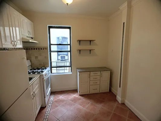 Rented by Sovereign Associates | media 15