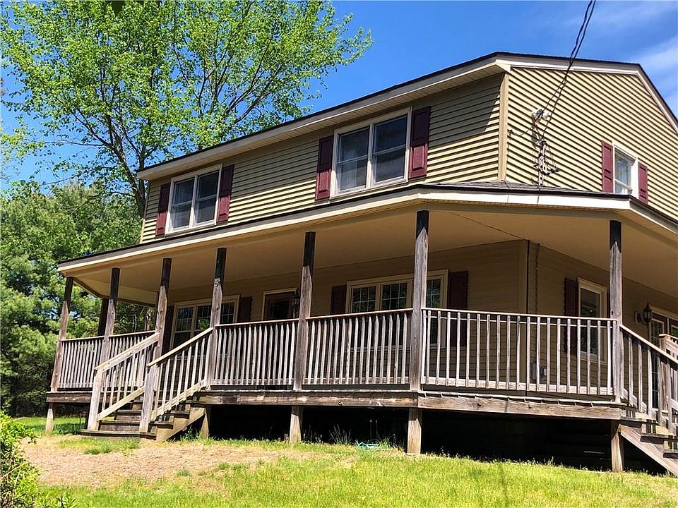 557 Victory Hwy, North Smithfield, RI 02896 Zillow