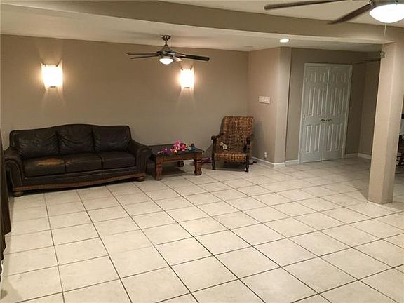 4th image of 5729 Parkdale Dr