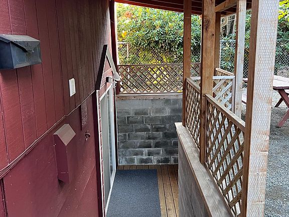 Stairwell to entrance