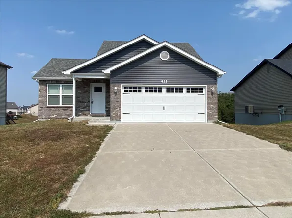 411 Triathlon Dr, Foristell, MO 63348