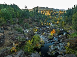 1070 Waldo Rd, Cave Junction, OR 97523