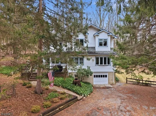 4 Emmet Roche Dr, Montville Twp., NJ 07005