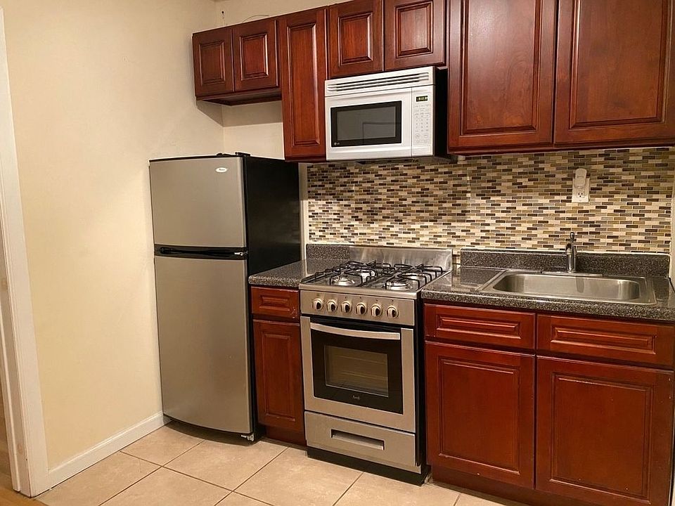 1st image of 1771 1st Ave APT 3