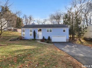 42 Towhee Ln, Glastonbury, CT 06033