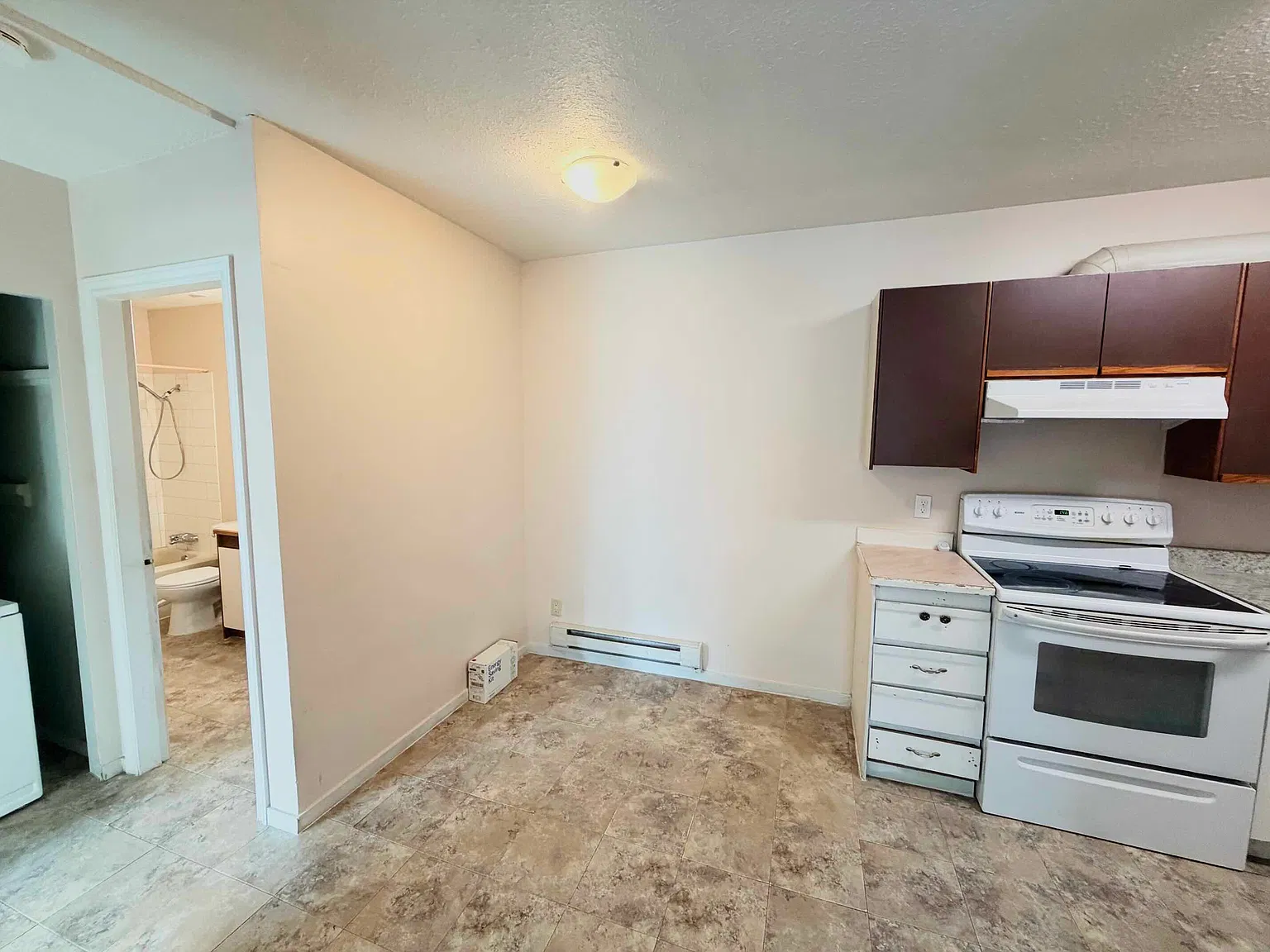 46199 Bole Ave — Photo 2
