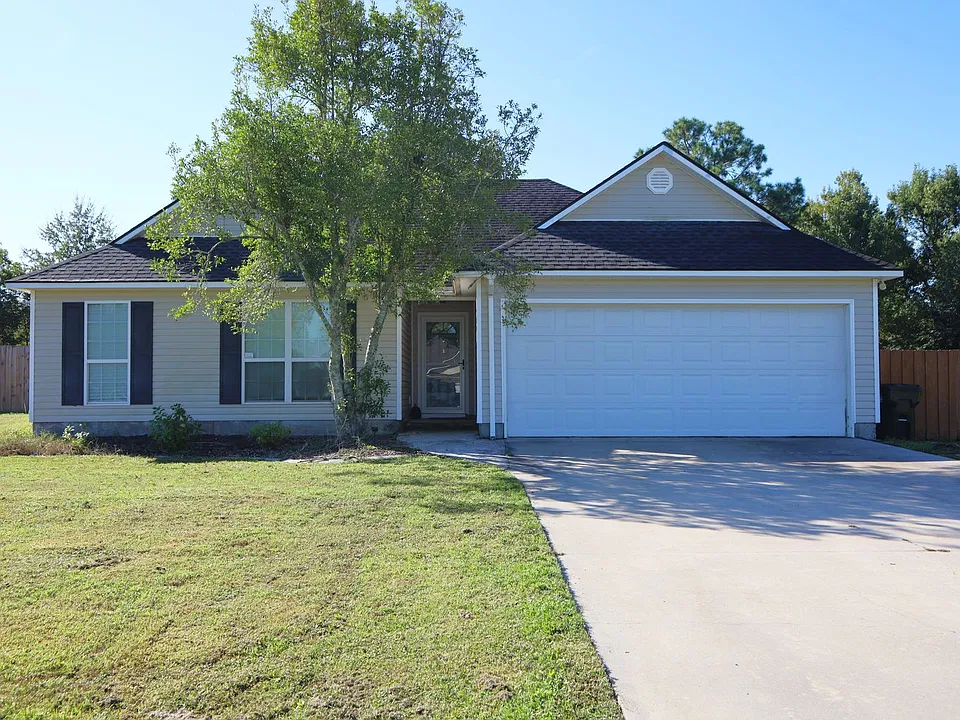 12 Eleanor Pl
