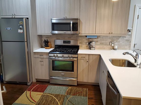 2nd image of 6421 W Touhy Ave #C