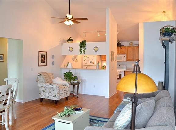 repainted  condo 4 yrs ago