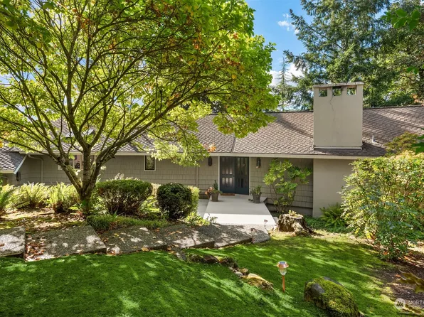 8620 NE 20th Street, Clyde Hill, WA 98004