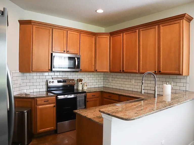 19256 Stone Hedge Dr — Photo 5