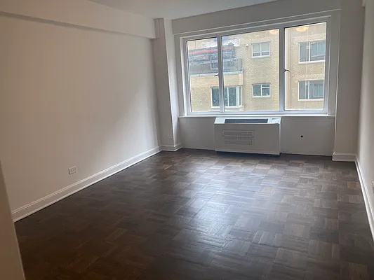 Rented by essential NEW YORK Real Estate | media 6