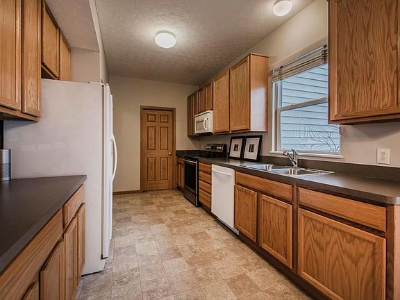 5th image of 6177 Womersley Dr