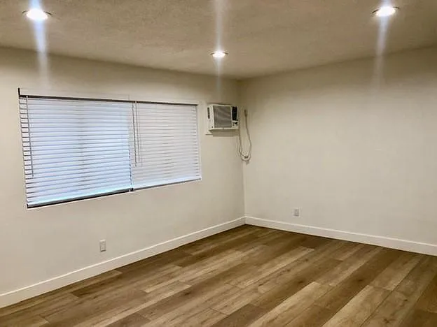340 S Aspan Ave — Photo 6