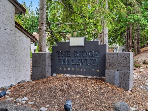 10410 NE 32nd Place #D-104, Bellevue, WA 98004