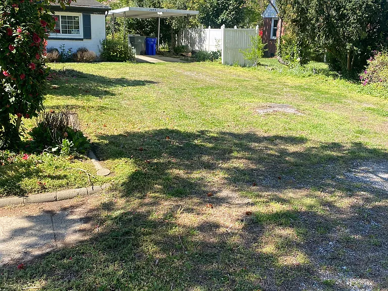 Inlet Point Rd — Photo 17