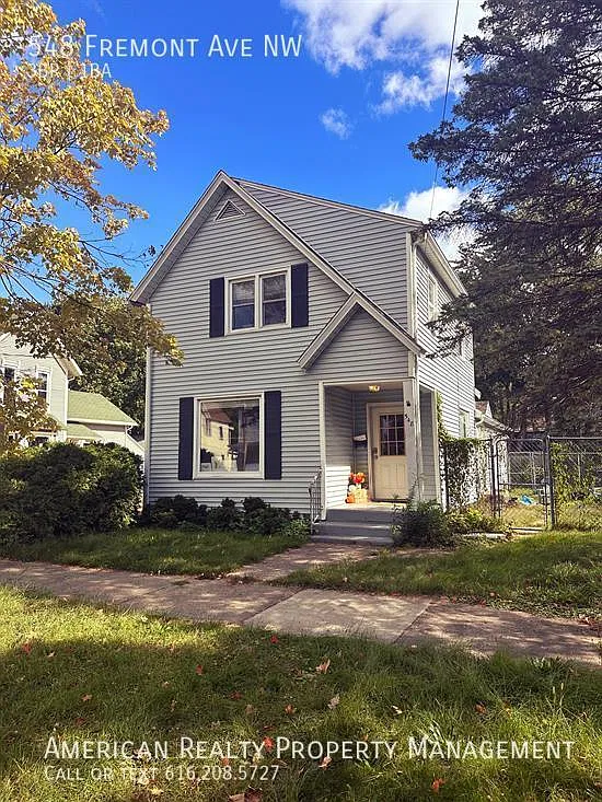 3 bed, 1270 sqft, $1,700 — Photo 1