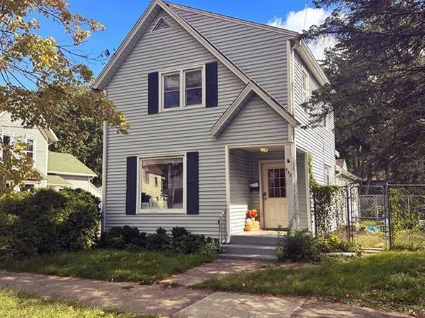 548 Fremont Ave NW, Grand Rapids, MI 49504