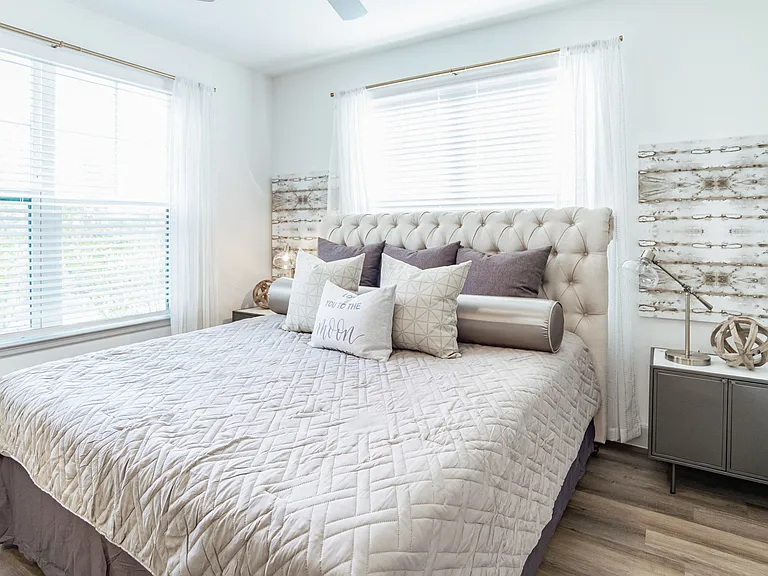 Alys Crossing Apartments — Photo 40