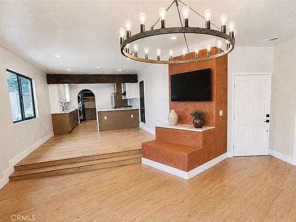 3rd image of 3434 Larissa Dr